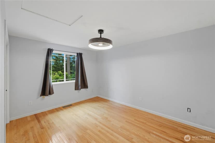 Property photo for 528 Seahawk Street Se, Lacey photo 22