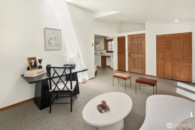 Property photo for 6322 5th Avenue Ne, Seattle photo 16