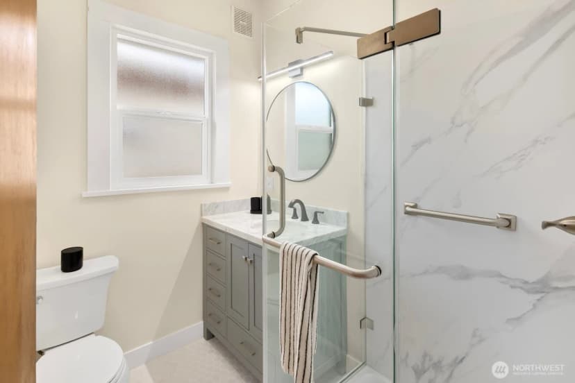 Property photo for 6322 5th Avenue Ne, Seattle photo 10