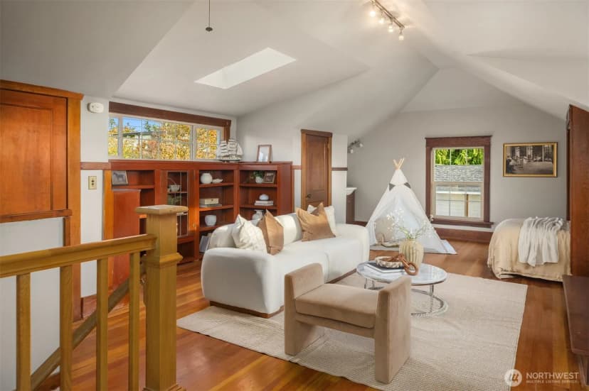 Property photo for 15901 23rd Avenue Sw, Burien photo 13