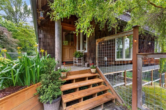 Property photo for 4701 New Sweden Ave Ne, Bainbridge Island photo 5
