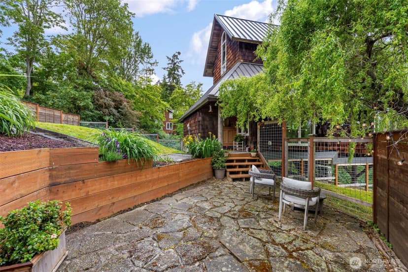 Property photo for 4701 New Sweden Ave Ne, Bainbridge Island photo 6