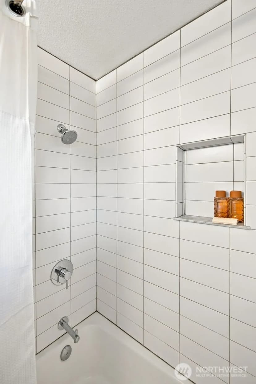 Property photo for 4511 Cascadia Avenue S, Seattle photo 17
