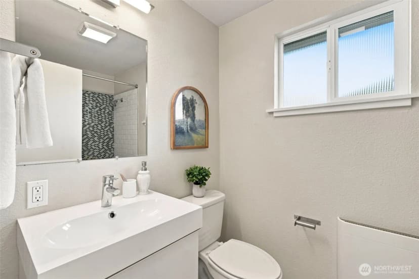 Property photo for 4511 Cascadia Avenue S, Seattle photo 20