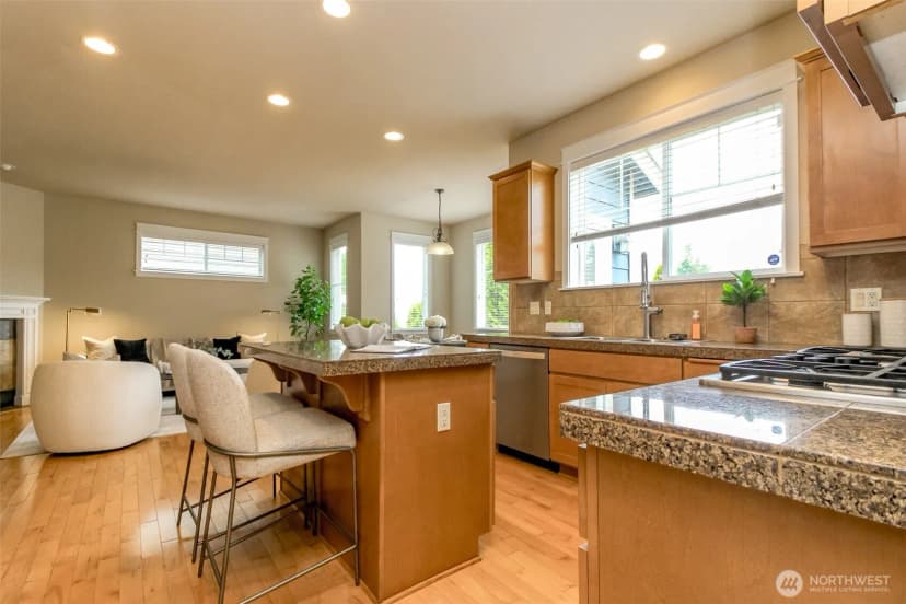 Property photo for 2972 Ne Marquette Way, Issaquah photo 10