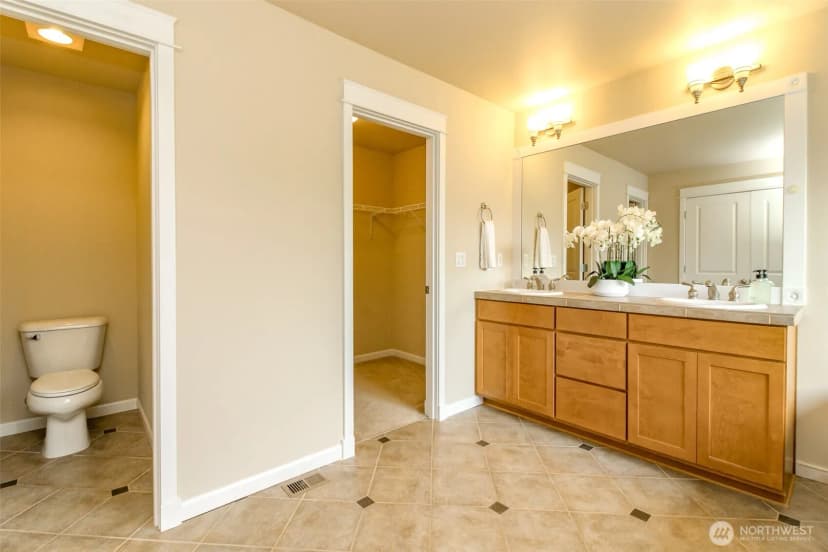 Property photo for 2972 Ne Marquette Way, Issaquah photo 19