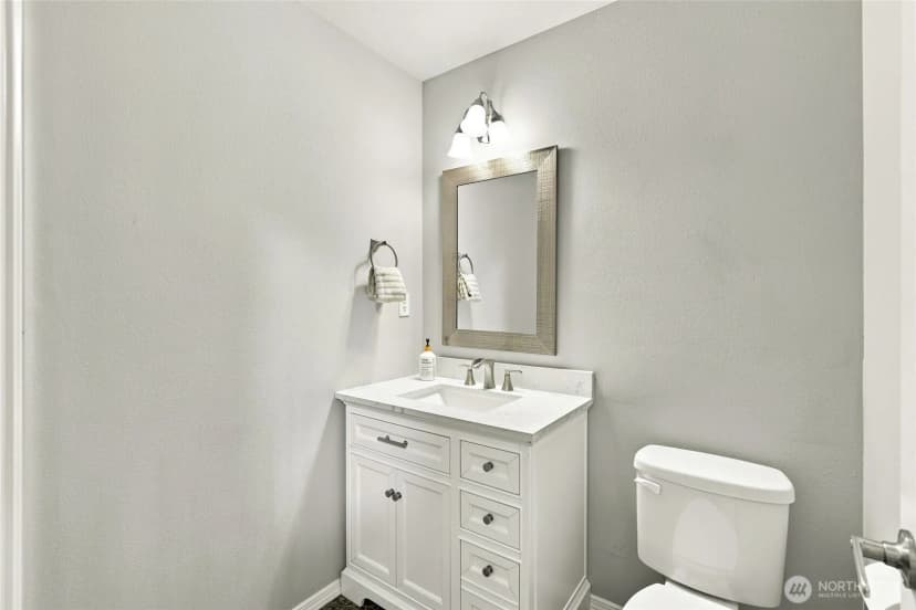Property photo for 6805 59th Place Ne, Marysville photo 19