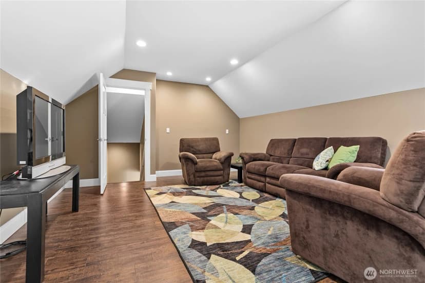 Property photo for 8460 Vahl Drive, Everson photo 24