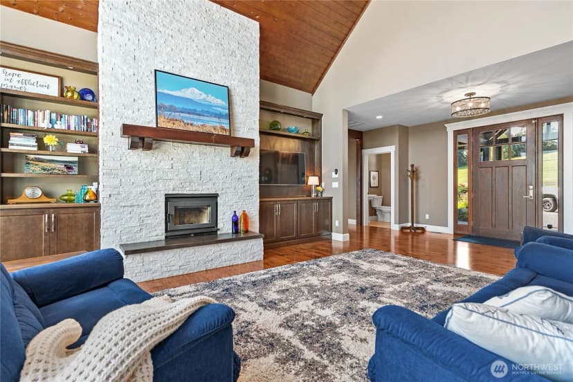 Property photo for 8460 Vahl Drive, Everson photo 7
