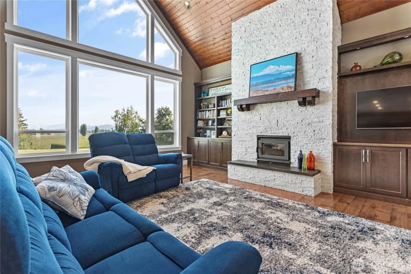 Property photo for 8460 Vahl Drive, Everson photo 6