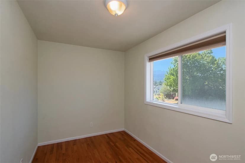 Property photo for 1031 W 14th Street, Port Angeles photo 29