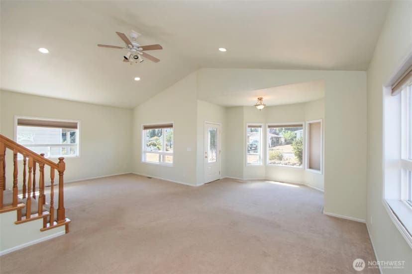 Property photo for 1031 W 14th Street, Port Angeles photo 6