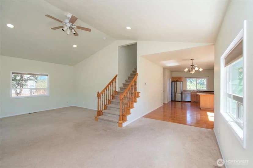 Property photo for 1031 W 14th Street, Port Angeles photo 8
