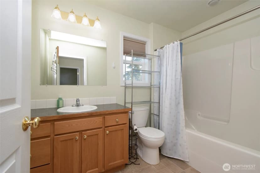 Property photo for 1031 W 14th Street, Port Angeles photo 28