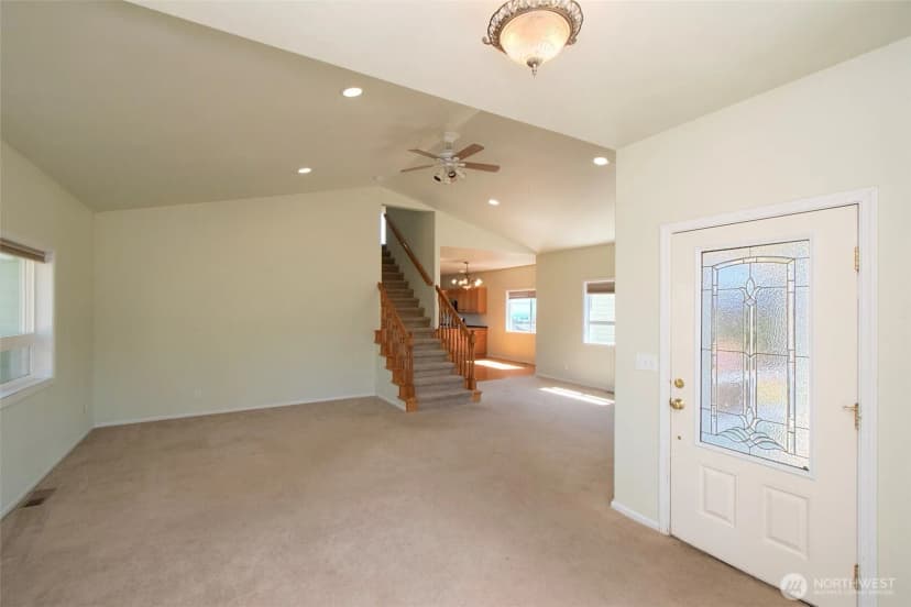Property photo for 1031 W 14th Street, Port Angeles photo 5