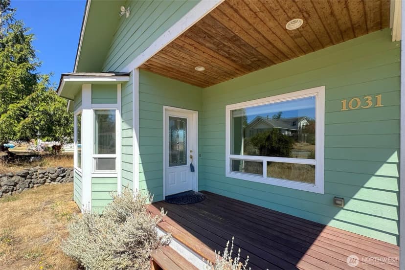 Property photo for 1031 W 14th Street, Port Angeles photo 3
