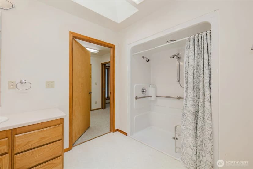 Property photo for 1225 Ne Hoffs Drive Drive, Poulsbo photo 21