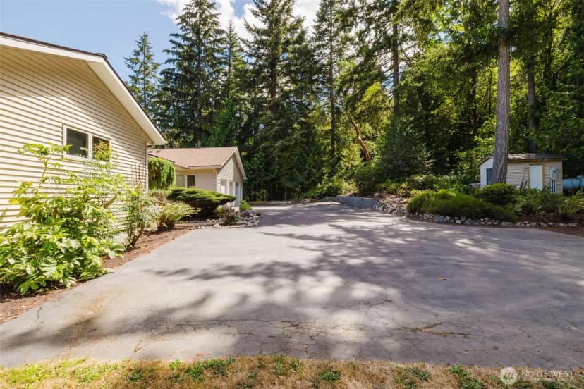 Property photo for 1225 Ne Hoffs Drive Drive, Poulsbo photo 37