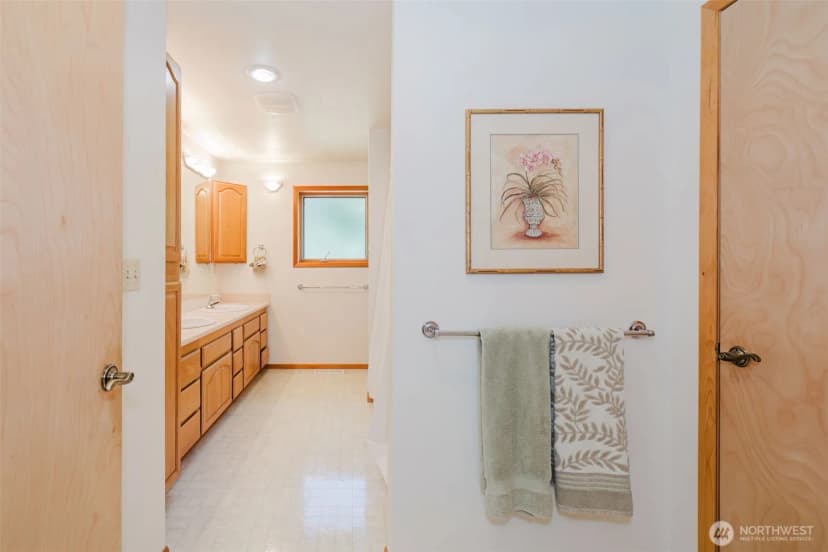 Property photo for 1225 Ne Hoffs Drive Drive, Poulsbo photo 30