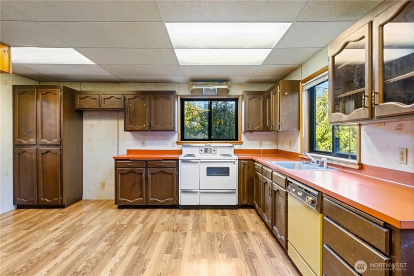 Property photo for 27193 State Route 20, Oak Harbor photo 20