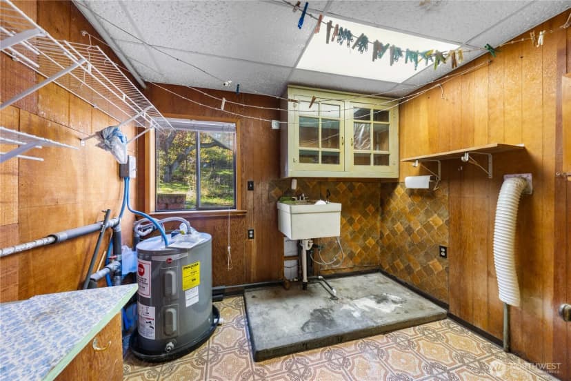 Property photo for 27193 State Route 20, Oak Harbor photo 19