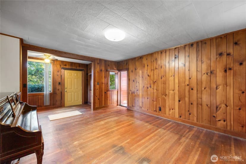 Property photo for 27193 State Route 20, Oak Harbor photo 22