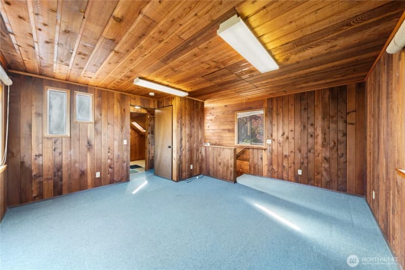 Property photo for 27193 State Route 20, Oak Harbor photo 18