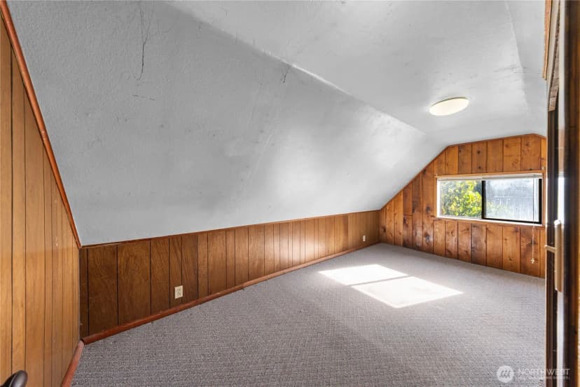 Property photo for 27193 State Route 20, Oak Harbor photo 12