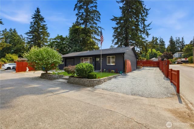 Property photo for 19656 Se 260th Street, Covington photo 2