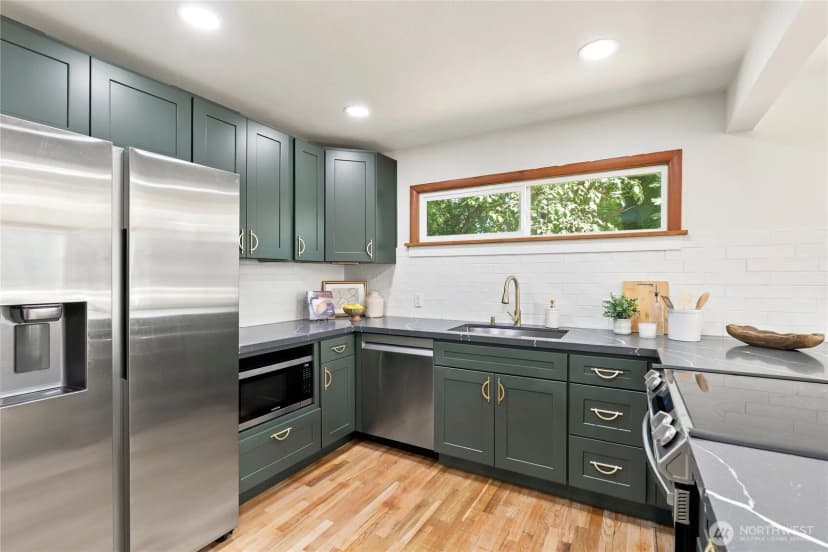 Property photo for 1527 Bloomington Avenue, Bremerton photo 8