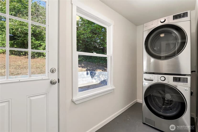 Property photo for 1527 Bloomington Avenue, Bremerton photo 21