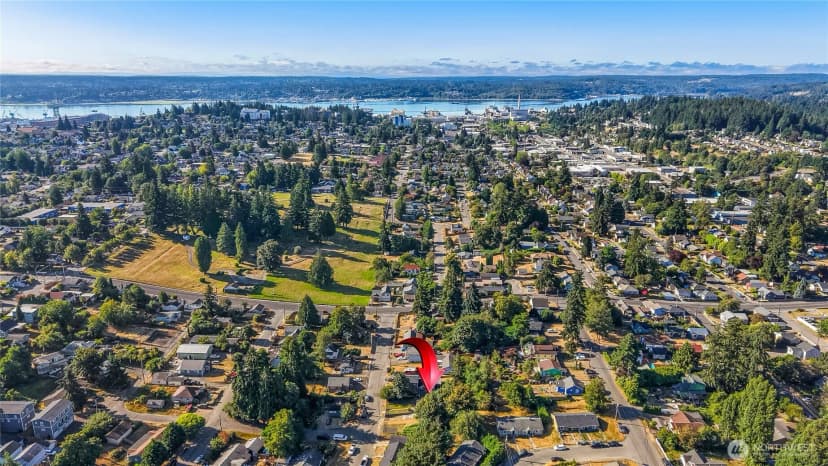 Property photo for 1527 Bloomington Avenue, Bremerton photo 28