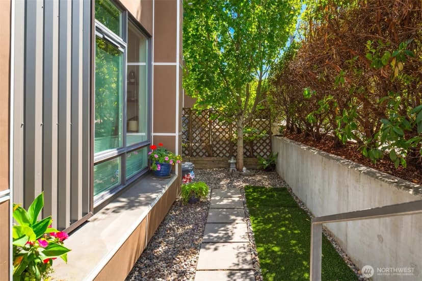 Property photo for 1754 Valentine Place S, Seattle photo 25