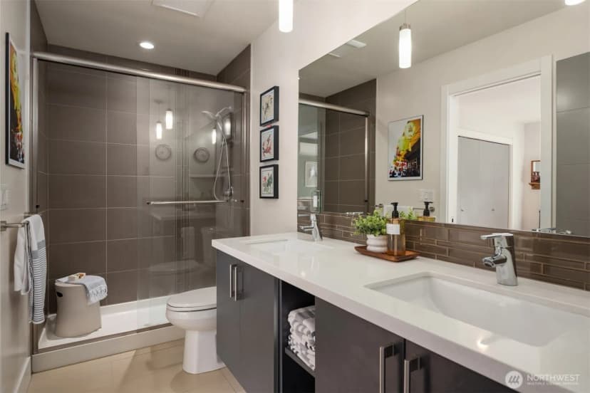 Property photo for 1754 Valentine Place S, Seattle photo 15
