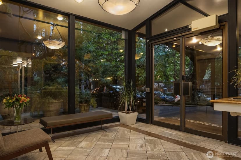 Property photo for 505 Belmont Avenue E #1101, Seattle photo 32