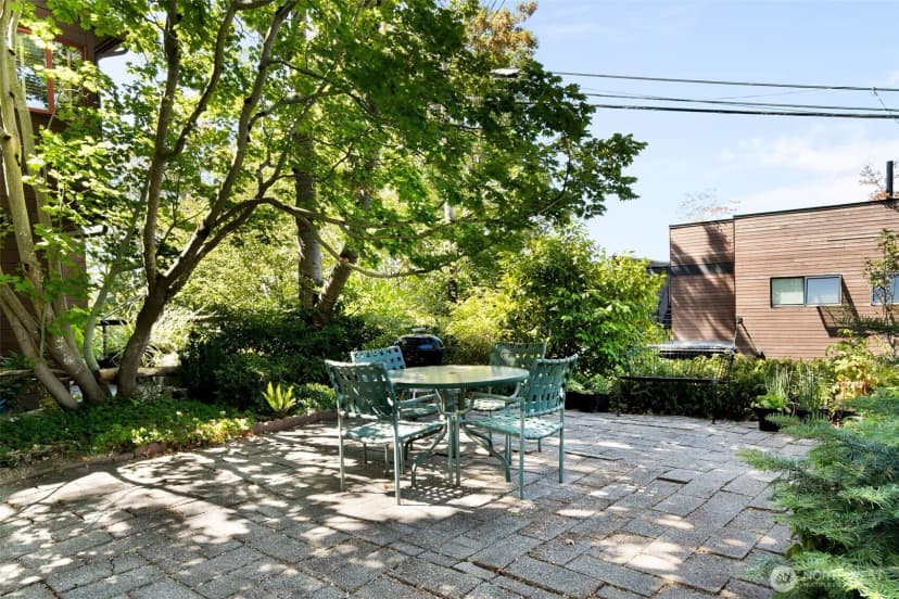 Property photo for 3835 Fremont Avenue N #3, Seattle photo 38