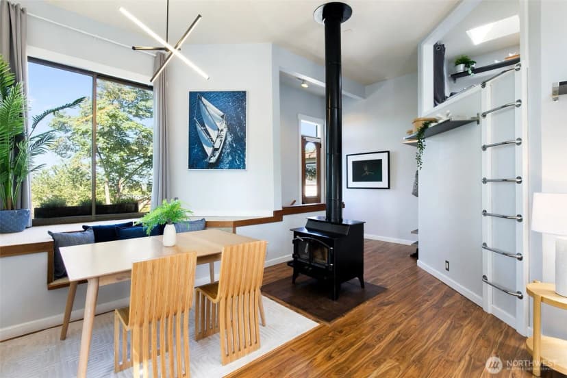 Property photo for 3835 Fremont Avenue N #3, Seattle photo 6