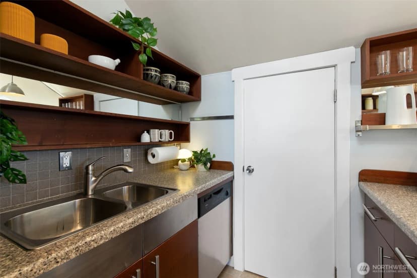 Property photo for 3835 Fremont Avenue N #3, Seattle photo 15