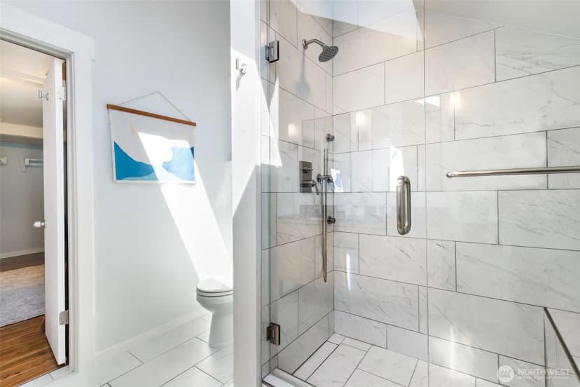 Property photo for 3835 Fremont Avenue N #3, Seattle photo 22