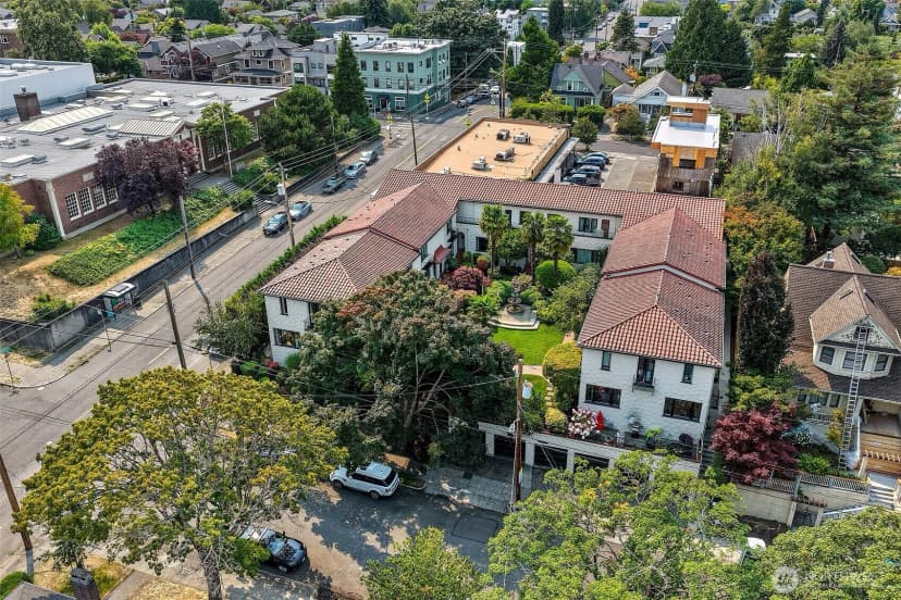 Property photo for 2205 Bigelow Avenue N #10, Seattle photo 32