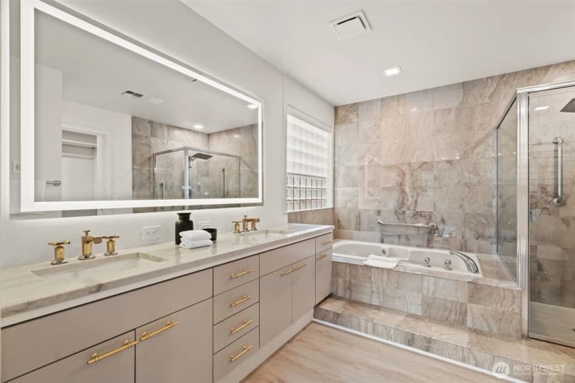 Property photo for 101 99th Avenue Ne #101, Bellevue photo 18