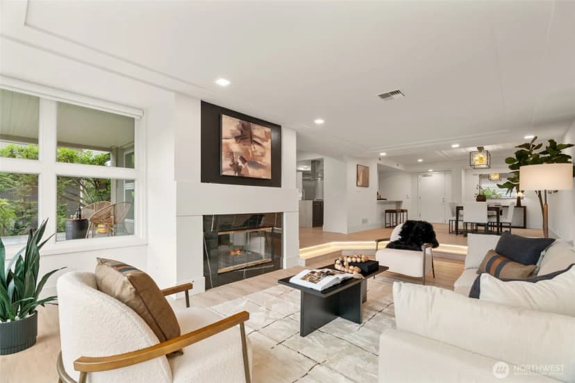 Property photo for 101 99th Avenue Ne #101, Bellevue photo 9
