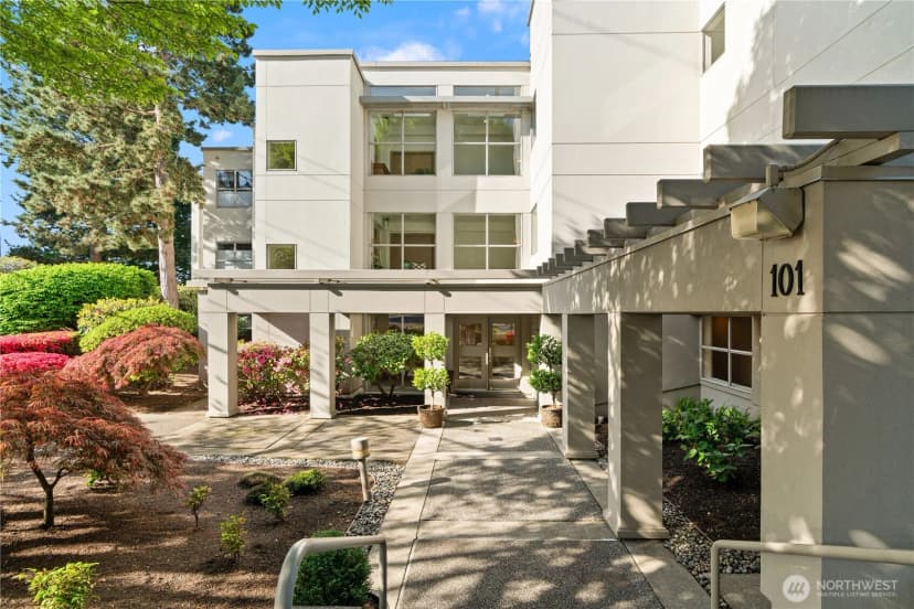 Property photo for 101 99th Avenue Ne #101, Bellevue photo 29