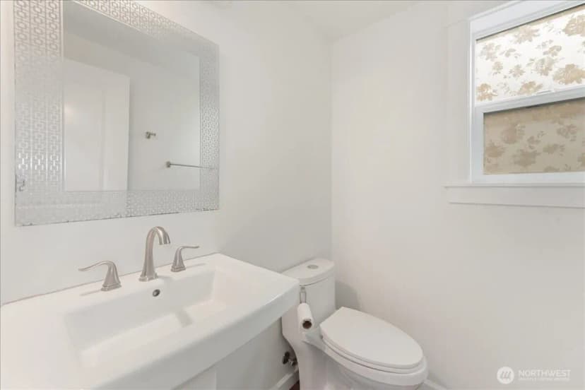 Property photo for 12722 35th Ave House D Ne, Seattle photo 18