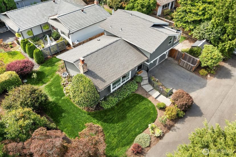 Property photo for 308 Fir Place, Edmonds photo 31