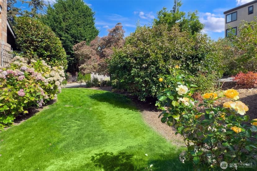 Property photo for 308 Fir Place, Edmonds photo 29