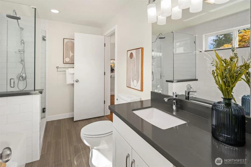Property photo for 308 Fir Place, Edmonds photo 20