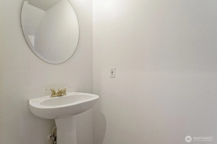 Property photo for 9805 109th Street Ct Sw, Lakewood photo 12