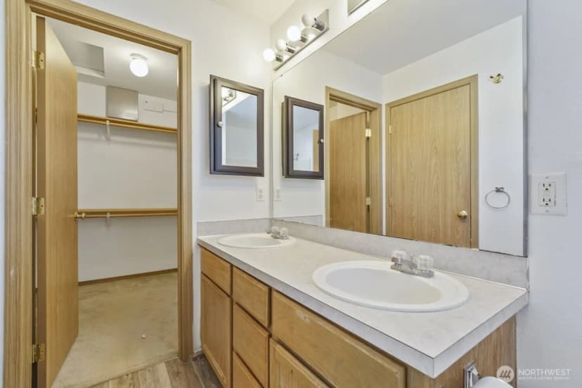 Property photo for 9805 109th Street Ct Sw, Lakewood photo 15