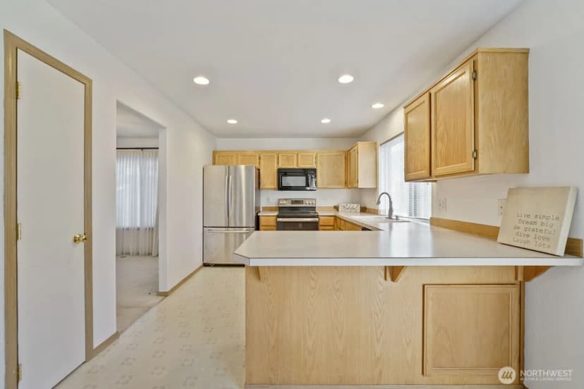 Property photo for 9805 109th Street Ct Sw, Lakewood photo 10